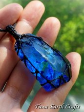 画像3: 虹入り🌈✨高品質アンダラクリスタル（シエラネバダ産）美原石ネックレス・ペンダント エレスチャルサファイア  ブルー 青 シンプル＆ナチュラル マクラメ 1点もの パワーストーン 天然石 ハンドメイドアクセサリー スピリチュアル お守り ヒーリングジュエリー　金属アレルギー対応 (3)