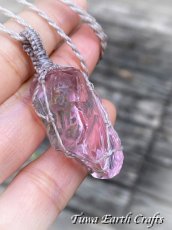 画像18: 高品質アンダラクリスタル（シエラネバダ産）ネックレス・ペンダント  希少ハートオブゴッドウィズインピンク シンプル＆ナチュラル マクラメ 1点ものパワーストーン天然石ハンドメイドアクセサリー スピリチュアルお守りヒーリングジュエリー (18)
