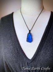 画像20: 虹入り🌈✨高品質アンダラクリスタル（シエラネバダ産）美原石ネックレス・ペンダント エレスチャルサファイア  ブルー 青 シンプル＆ナチュラル マクラメ 1点もの パワーストーン 天然石 ハンドメイドアクセサリー スピリチュアル お守り ヒーリングジュエリー　金属アレルギー対応 (20)