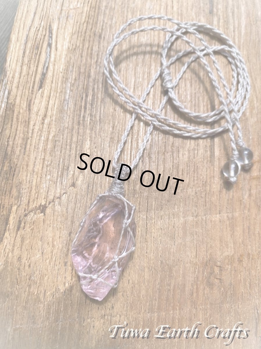 画像9: 高品質アンダラクリスタル（シエラネバダ産）ネックレス・ペンダント  希少ハートオブゴッドウィズインピンク シンプル＆ナチュラル マクラメ 1点ものパワーストーン天然石ハンドメイドアクセサリー スピリチュアルお守りヒーリングジュエリー (9)