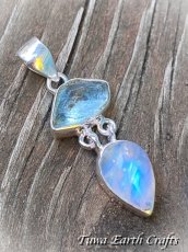 画像3: 【直感力アップ・潜在能力を引き出す】 高品質アクアマリン原石ペンダント with レインボームーンストーン ★1点もの 天然石パワーストーン お守り アクセサリー  ヒーリングジュエリー スピリチュアル　 (3)