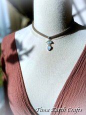 画像14: 【直感力アップ・潜在能力を引き出す】 高品質アクアマリン原石ペンダント with レインボームーンストーン ★1点もの 天然石パワーストーン お守り アクセサリー  ヒーリングジュエリー スピリチュアル　 (14)