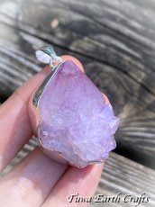 画像3: 【自信アップ・自己信頼】大ぶり 高品質スピリットクォーツ（精霊水晶) ペンダントトップ*カクタスアメシスト 1点物 原石 鉱物 パワーストーン天然石　お守りアクセサリー ヒーリングジュエリー スピリチュアル (3)
