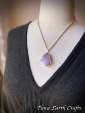 画像10: 【自信アップ・自己信頼】大ぶり 高品質スピリットクォーツ（精霊水晶) ペンダントトップ*カクタスアメシスト 1点物 原石 鉱物 パワーストーン天然石　お守りアクセサリー ヒーリングジュエリー スピリチュアル (10)
