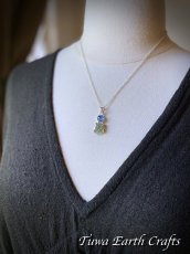 画像9: 【運気アップ・開運】1点物 高品質モルダバイト原石 ペンダントトップ with ブルーカイヤナイト  ヒーリングストーン  鉱物・ミネラル スターリングシルバー パワーストーン天然石アクセサリーお守り ヒーリングストーンジュエリー　スピリチュアル (9)