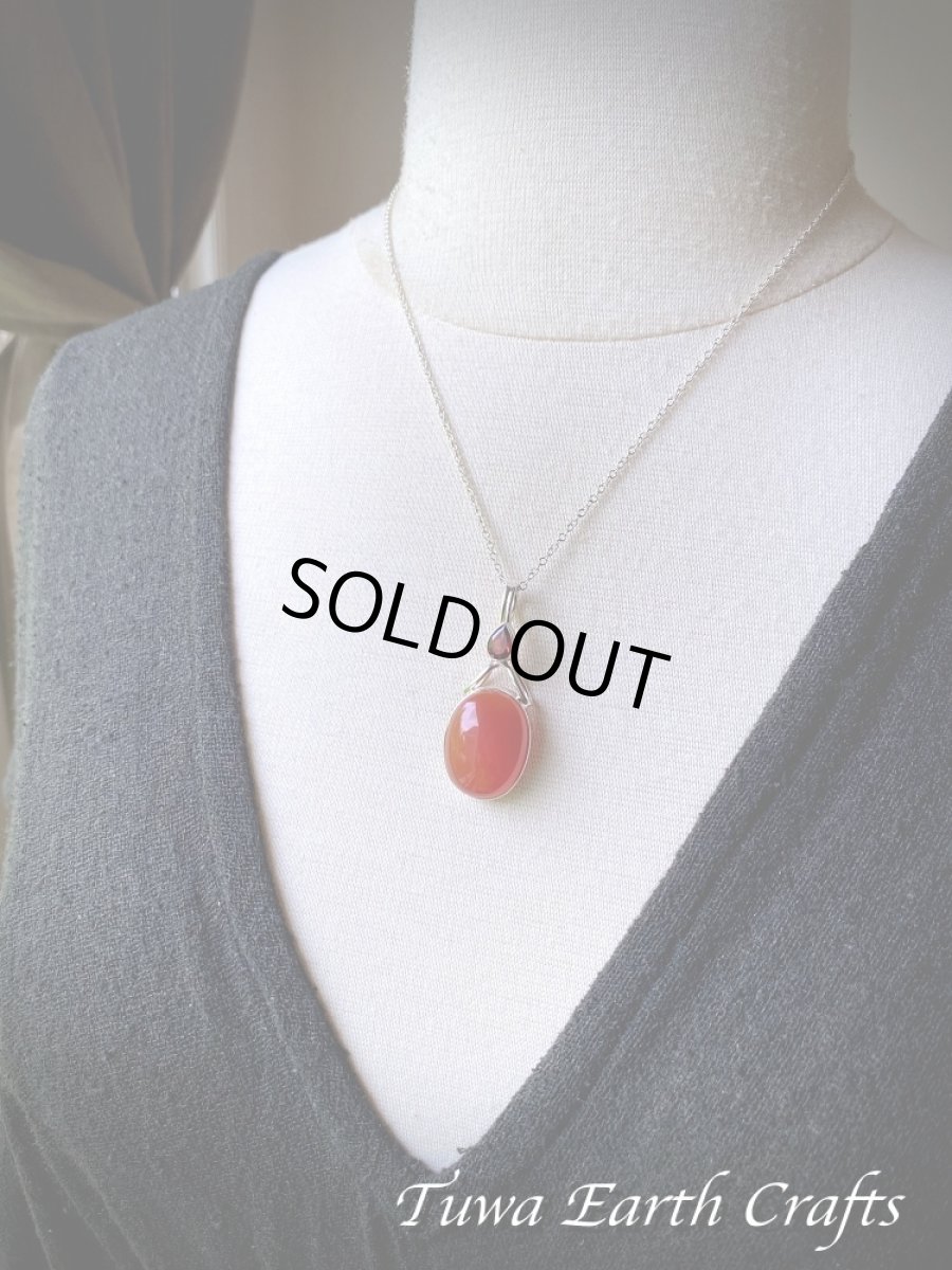 画像11: 【勇気・行動力アップ】大ぶり高品質カーネリアン ペンダントトップ with きらきらガーネット＊1点もの　パワーストーン 天然石アクセサリー　お守りジュエリー　ヒーリングストーン　 (11)