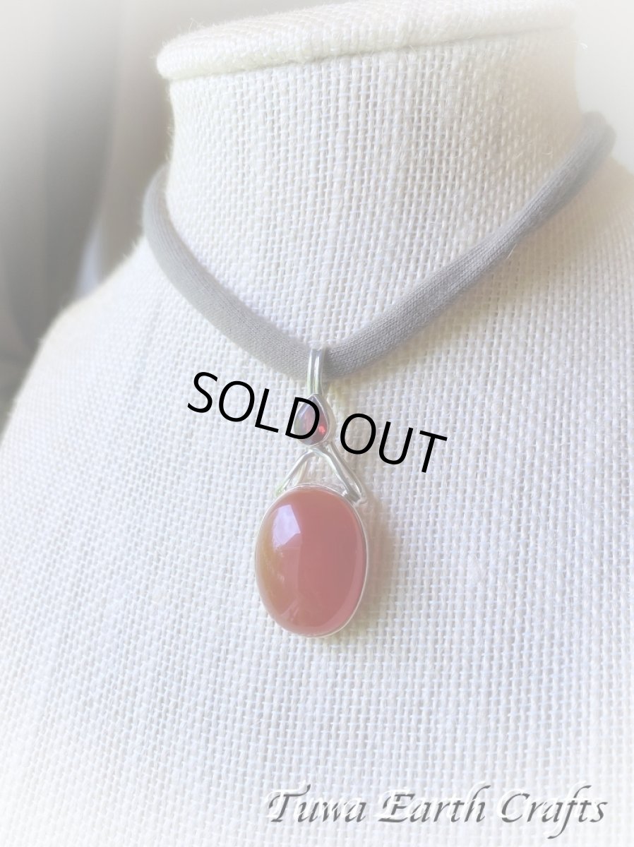 画像8: 【勇気・行動力アップ】大ぶり高品質カーネリアン ペンダントトップ with きらきらガーネット＊1点もの　パワーストーン 天然石アクセサリー　お守りジュエリー　ヒーリングストーン　 (8)