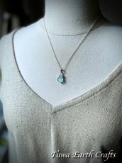 画像10: 【幸福のシンボル・癒しの石】高品質アクアマリン原石（ブラジル産）ペンダント 1点もの ★ ヒーリングジュエリー天然石パワーストーンお守りアクセサリー3月誕生石　スピリチュアル (10)
