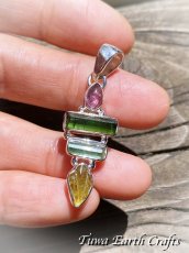 画像8: 【積極性・自信向上・金運アップ・運気アップ】1点もの 高品質トルマリン ペンダントトップ 原石 鉱物★グリーントルマリン ピンクトルマリン イエロートルマリン ハンドメイドアクセサリー お守り 癒し効果 天然石ヒーリングストーン ジュエリー (8)