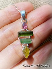 画像9: 【積極性・自信向上・金運アップ・運気アップ】1点もの 高品質トルマリン ペンダントトップ 原石 鉱物★グリーントルマリン ピンクトルマリン イエロートルマリン ハンドメイドアクセサリー お守り 癒し効果 天然石ヒーリングストーン ジュエリー (9)