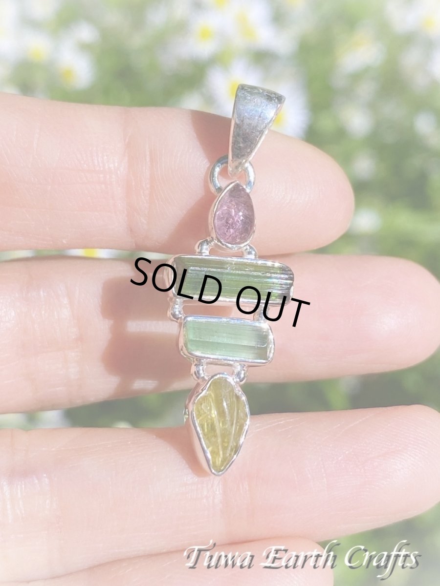 画像2: 【積極性・自信向上・金運アップ・運気アップ】1点もの 高品質トルマリン ペンダントトップ 原石 鉱物★グリーントルマリン ピンクトルマリン イエロートルマリン ハンドメイドアクセサリー お守り 癒し効果 天然石ヒーリングストーン ジュエリー (2)