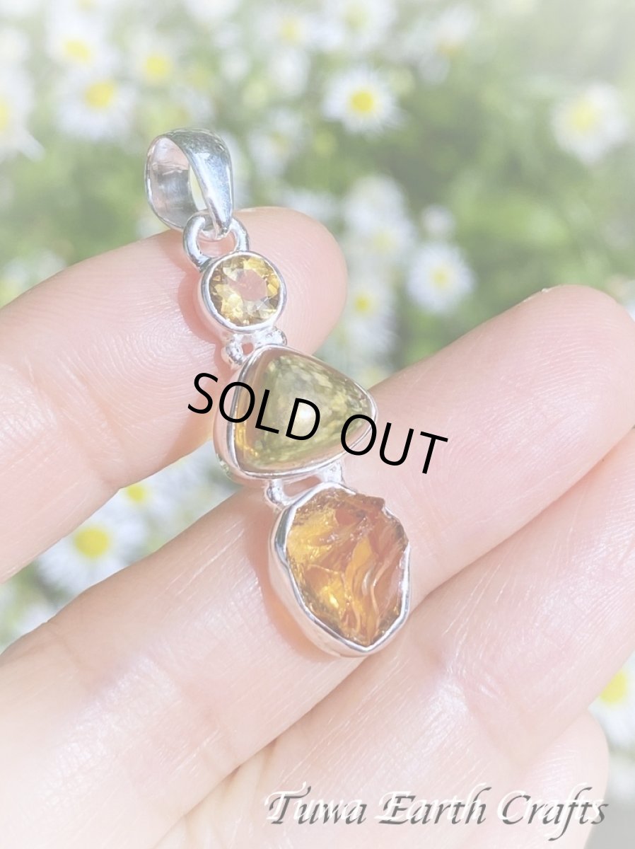 画像4: 【開運・自信アップ・財運アップ】高品質マンダリンシトリン原石ペンダントトップ with 宝石質きらきらシトリン 1点もの★パワーストーン天然石アクセサリー ヒーリングストーンお守りジュエリー 11月誕生石　 (4)