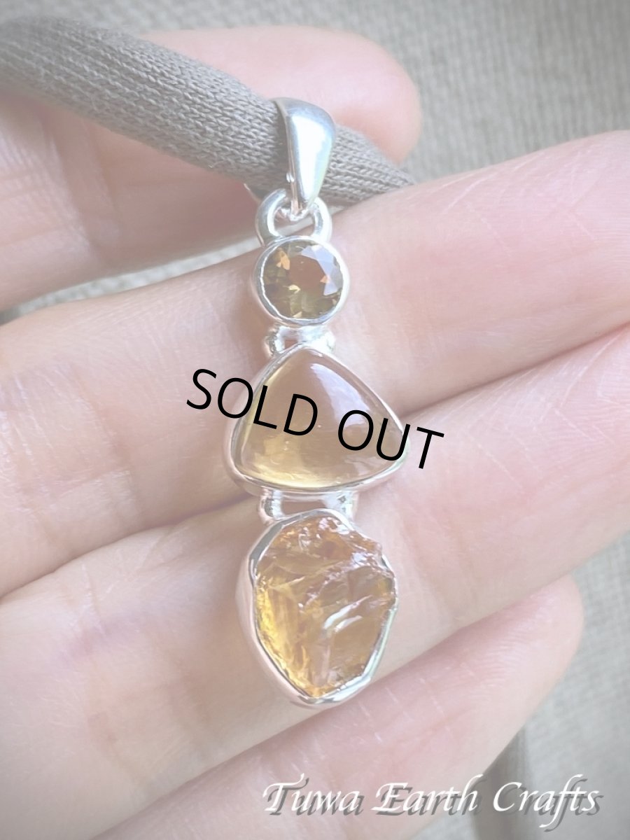 画像19: 【開運・自信アップ・財運アップ】高品質マンダリンシトリン原石ペンダントトップ with 宝石質きらきらシトリン 1点もの★パワーストーン天然石アクセサリー ヒーリングストーンお守りジュエリー 11月誕生石　 (19)