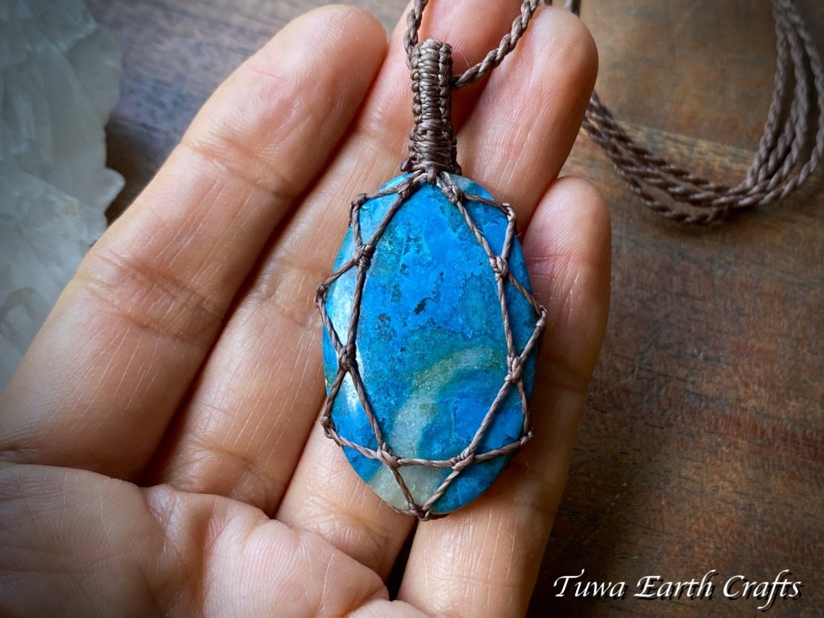 画像5: 大ぶり♪【魔除け・直感力アップ・旅のお守り】高品質シャッタカイト ペンダントトップ マクラメ シンプル*ブルー 青い石 1点ものヒーリングジュエリー 天然石パワーストーンアクセサリー スピリチュアル ジュエリー (5)