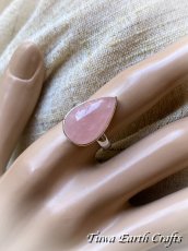 画像8: 【自己肯定・自信アップ】大ぶり高品質 大ぶりローズクォーツ指輪リング 14号 1点もの★ハンドメイド パワーストーン天然石ジュエリー お守り ヒーリングアクセサリー (8)