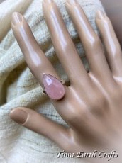 画像7: 【自己肯定・自信アップ】大ぶり高品質 大ぶりローズクォーツ指輪リング 14号 1点もの★ハンドメイド パワーストーン天然石ジュエリー お守り ヒーリングアクセサリー (7)