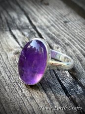 画像2: 【直観力向上・浄化・保護】大ぶり 高品質 アメジスト 紫水晶 リング 指輪 17号　1点もの 天然石パワーストーンお守りアクセサリー 電磁波対策 ヒーリングジュエリー　スピリチュアル (2)