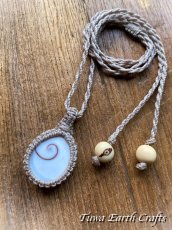 画像19: 両面使い可能♪ 聖なる貝 シヴァアイ ペンダント・ネックレス 1点もの 生成り シンプル＆ナチュラル　リバーシブル 天然石パワーストーンお守りアクセサリー マクラメ ハンドメイド  ヨガ 瞑想 サードアイ (19)