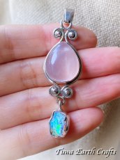 画像1: 【自信アップ・開運】ぷっくり大ぶり高品質ローズクォーツ ペンダントトップ with エチオピア産オパール ★パワーストーン天然石アクセサリー ヒーリングストーンお守りジュエリー スピリチュアル  (1)