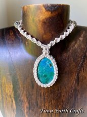 画像18: 石全長4.2cm大ぶり 高品質クリソコラ ヘンプ ペンダント／ネックレス＊シンプル＆ナチュラル 生成り　地球と身体に優しいヘンプ 麻紐 ナチュラル天然素材  パワーストーン 天然石ハンドメイド マクラメアクセサリー オーガニックファッション (18)