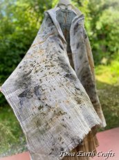 画像3: 薬草・草木染めエコプリント x ふわふわメキシココットン 大判ショール 手染めボタニカルダイ 押し花染め ナチュラルファッション＊ストール/巻きスカート/羽織り*ハンドメイド 天然染料 天然素材 冷房対策 日除け プレゼント ギフト スカーフ  (3)