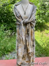 画像24: 薬草・草木染めエコプリント x ふわふわメキシココットン 大判ショール 手染めボタニカルダイ 押し花染め 自然派ナチュラルファッション＊ストール/巻きスカート/羽織り*ハンドメイド 薬草魔女 天然染料 天然素材 冷房対策 日除け プレゼント ギフト スカーフ  (24)