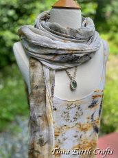 画像23: 薬草・草木染めエコプリント x ふわふわメキシココットン 大判ショール 手染めボタニカルダイ 押し花染め 自然派ナチュラルファッション＊ストール/巻きスカート/羽織り*ハンドメイド 薬草魔女 天然染料 天然素材 冷房対策 日除け プレゼント ギフト スカーフ  (23)