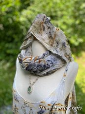 画像9: フード付き 薬草・草木染めエコプリント x ふわふわメキシココットン 大判ショール 手染めボタニカルダイ 押し花染め ナチュラルファッション＊ストール/羽織り/カーディガン*ハンドメイド 天然染料 天然素材 冷房対策 日除け プレゼント ギフト スカーフ  (9)