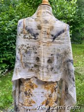 画像16: 薬草・草木染めエコプリント x ふわふわメキシココットン 大判ショール 手染めボタニカルダイ 押し花染め 自然派ナチュラルファッション＊ストール/巻きスカート/羽織り*ハンドメイド 薬草魔女 天然染料 天然素材 冷房対策 日除け プレゼント ギフト スカーフ  (16)