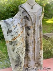 画像17: 薬草・草木染めエコプリント x ふわふわメキシココットン 大判ショール 手染めボタニカルダイ 押し花染め ナチュラルファッション＊ストール/巻きスカート/羽織り*ハンドメイド 天然染料 天然素材 冷房対策 日除け プレゼント ギフト スカーフ  (17)