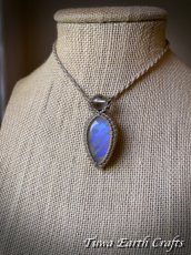 画像38: 【直感力アップ・潜在能力を引き出す】大ぶり高品質ロイヤルブルームーンストーン　ペンダント・ネックレス 1点もの 生成り シンプル＆ナチュラル 天然石パワーストーンお守りアクセサリー マクラメ ハンドメイド 癒し効果　6月誕生石 (38)