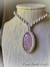 画像5: 全長4.3cm大ぶり【愛と平和のシンボル】高品質ローズクォーツ ペンダント/ネックレス チョーカー*1点もの シンプル＆ナチュラル 生成りヘンプ素材*ヒーリング天然石パワーストーンお守りハンドメイド マクラメ編みアクセサリー (5)