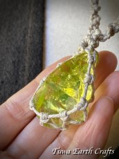 画像26: 【霊的成長・変革を促す】石全長4.3cm大ぶり 高品質アンダラクリスタル（シエラネバダ産）ネックレス・ペンダント ソラリス/エンジェルオーラ イエロー シンプル＆ナチュラル マクラメ 1点もの ハンドメイドアクセサリー スピリチュアル　お守り ヒーリングジュエリー 第12チャクラ対応 (26)