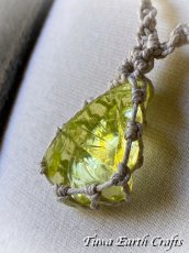 画像33: 【霊的成長・変革を促す】石全長4.3cm大ぶり 高品質アンダラクリスタル（シエラネバダ産）ネックレス・ペンダント ソラリス/エンジェルオーラ イエロー シンプル＆ナチュラル マクラメ 1点もの ハンドメイドアクセサリー スピリチュアル　お守り ヒーリングジュエリー 第12チャクラ対応 (33)