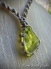 画像20: 【霊的成長・変革を促す】石全長4.3cm大ぶり 高品質アンダラクリスタル（シエラネバダ産）ネックレス・ペンダント ソラリス/エンジェルオーラ イエロー シンプル＆ナチュラル マクラメ 1点もの ハンドメイドアクセサリー スピリチュアル　お守り ヒーリングジュエリー 第12チャクラ対応 (20)