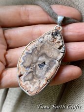 画像17: 石全長4.6cm 大ぶり高品質ブルーフォレスト 珪化木 ペトリファイドウッド  ペンダントトップ 1点もの★ヒーリングストーン天然石ジュエリー　パワーストーンアクセサリー (17)