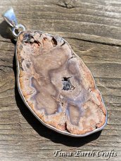 画像8: 石全長4.6cm 大ぶり高品質ブルーフォレスト 珪化木 ペトリファイドウッド  ペンダントトップ 1点もの★ヒーリングストーン天然石ジュエリー　パワーストーンアクセサリー (8)