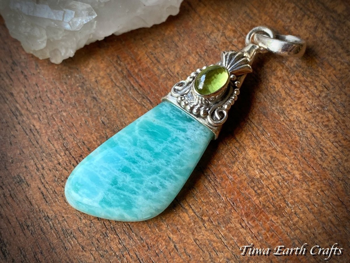 画像14: キラキラシラー入り✨【決断力アップ・自己表現力アップ】大ぶり高品質アマゾナイト ペンダントトップ with グリーントルマリン*天然石ヒーリングストーンアクセサリーお守りパワーストーンジュエリー ストレス除去 (14)
