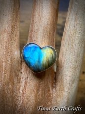 画像14: ハート型 1点もの 高品質 ラブラドライト リング 指輪 11号 神秘的ブルー ゴールド 天然石パワーストーンアクセサリー　ヒーリングジュエリー お守り　スターリングシルバー スピリチュアル (14)