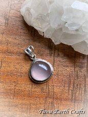 画像4: 【自己肯定・自信】1点物 高品質ローズクォーツ ペンダントトップ シンプル★パワーストーン天然石アクセサリー ヒーリングストーンお守りジュエリー (4)