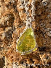 画像10: 【霊的成長・変革を促す】石全長4.3cm大ぶり 高品質アンダラクリスタル（シエラネバダ産）ネックレス・ペンダント ソラリス/エンジェルオーラ イエロー シンプル＆ナチュラル マクラメ 1点もの ハンドメイドアクセサリー スピリチュアル　お守り ヒーリングジュエリー 第12チャクラ対応 (10)