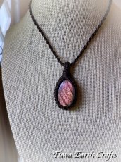 画像11: 幻想的 夕焼け色♪【夢の実現・直観力アップ】高品質ピンク ラブラドライト ネックレス ペンダント＊シンプル 1点もの マクラメ ヒーリング天然石パワーストーンアクセサリー レインボーラブラドライト スピリチュアルお守りジュエリー (11)