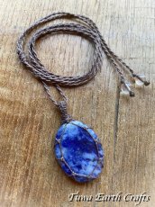 画像13: 【魔除け・自尊心を高める・電磁波除去】大ぶり 高品質ソーダライト　ペンダント シンプルネックレス ＊ナチュラル パワーストーン 天然石 お守り マクラメアクセサリー スピリチュアル ヒーリングジュエリー (13)