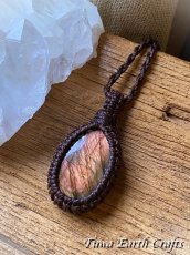 画像7: 幻想的 夕焼け色♪【夢の実現・直観力アップ】高品質ピンク ラブラドライト ネックレス ペンダント＊シンプル 1点もの マクラメ ヒーリング天然石パワーストーンアクセサリー レインボーラブラドライト スピリチュアルお守りジュエリー (7)