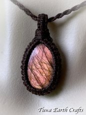 画像14: 幻想的 夕焼け色♪【夢の実現・直観力アップ】高品質ピンク ラブラドライト ネックレス ペンダント＊シンプル 1点もの マクラメ ヒーリング天然石パワーストーンアクセサリー レインボーラブラドライト スピリチュアルお守りジュエリー (14)