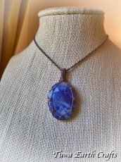 画像6: 【魔除け・自尊心を高める・電磁波除去】大ぶり 高品質ソーダライト　ペンダント シンプルネックレス ＊ナチュラル パワーストーン 天然石 お守り マクラメアクセサリー スピリチュアル ヒーリングジュエリー (6)