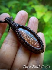 画像22: 【自信向上・行動力アップ】きらきら虹色シラー太陽の石 レピドクロサイト入り レインボーサンストーン ネックレス／ペンダント 水晶★シンプル＆ナチュラル 1点物 ハンドメイド マクラメ 天然石 お守りヒーリングアクセサリー (22)