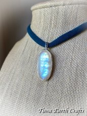 画像18: 【直感力アップ・潜在能力を引き出す】高品質ロイヤルレインボームーンストーン ペンダントトップ with 宝石質サファイア＊ヒーリングストーン 天然石アクセサリー スピリチュアル 恋愛成就お守り　彫金ジュエリー (18)