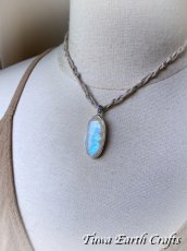 画像28: 【直感力アップ・潜在能力を引き出す】高品質ロイヤルレインボームーンストーン ペンダントトップ with 宝石質サファイア＊ヒーリングストーン 天然石アクセサリー スピリチュアル 恋愛成就お守り　彫金ジュエリー (28)