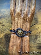 画像2: 【開運お守り・癒し・生命力アップ】高品質 アンモナイト化石 ＆琥珀 ブレスレット バングル ＊アンバー 1点ものマクラメ編みアクセサリー ハンドメイド＊天然石パワーストーン お守りアクセサリー ヒーリング スピリチュアルジュエリー (2)